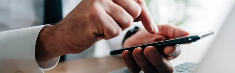 Office scene expressing the commercial awareness course Creating requests for information.