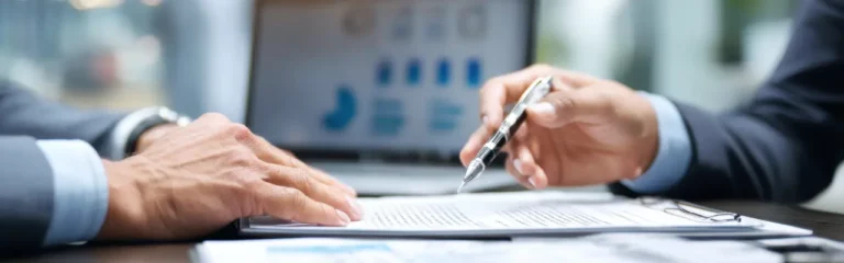 Office scene expressing the commercial awareness course Procurement best practice.